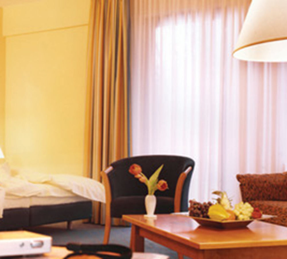 Hotel Centro Park Berlin-neukoelln Berlino